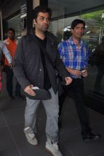 Karan Johar and  Manish Malhotra snapped at Airport in Mumbai on 11th March 2012-1 (8).JPG